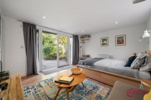 Photo 6- click for photo gallery